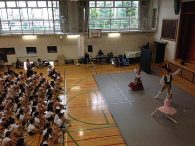 http://www.tokyocityballet.org/news/fed7adb5ca37a33be27cbd9fd4c94099453fe037.JPG